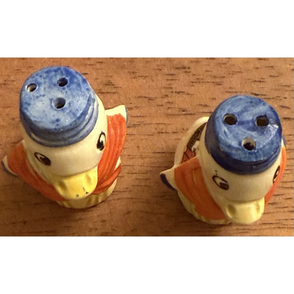 VINTAGE DONALD Duck & DAISY Salt & PEPPER SHAKERS‎ JAPAN